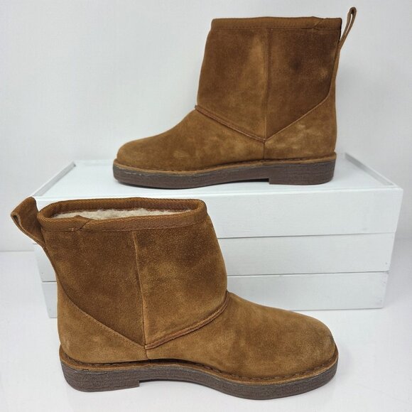 Clarks Womens 6 Boots Winter Suede Faux Fur Short Cognac Brown Drafty Day Comfy - Picture 2 of 10